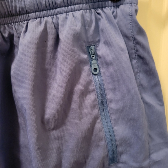 Girlfriend Collective Gazelle Short size Large - Picture 3 of 9